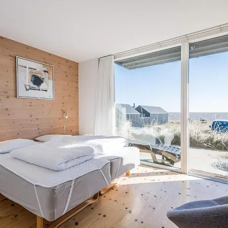 Semesterbostad Holiday Lxxxiv Hvide Sande